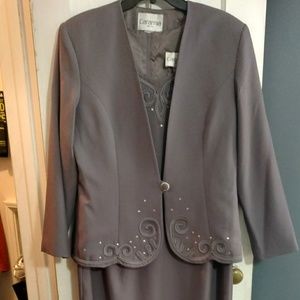 Mother of the bride/groom dress